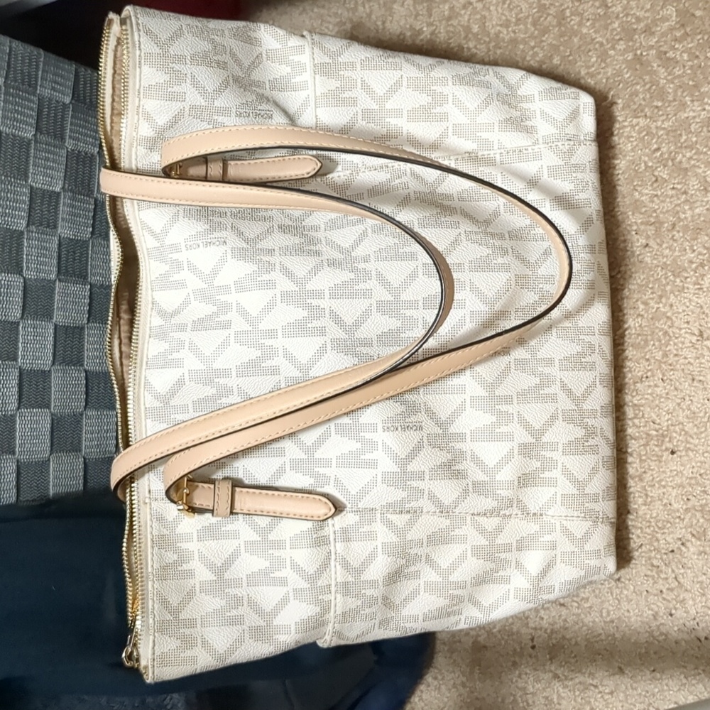 Michael Kors shoulder bag